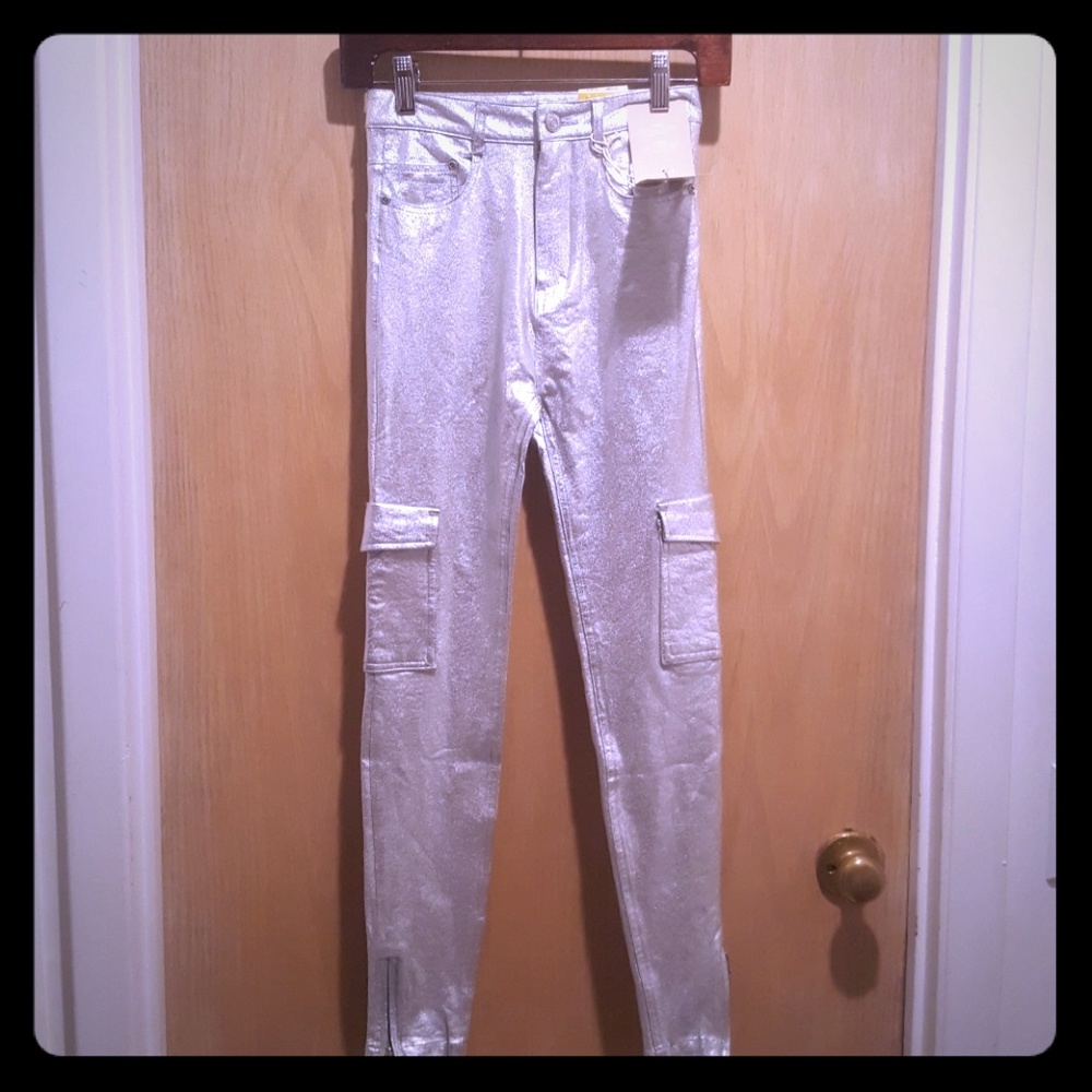 New Juniors PULL & BEAR Silver denim JEANS, Sz 0